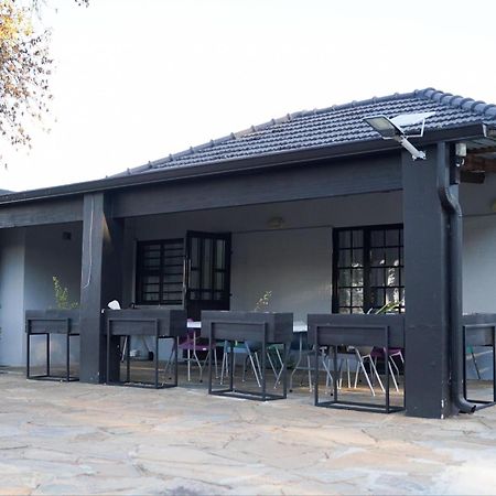 Aqua Guest House Sandown Екстер'єр фото